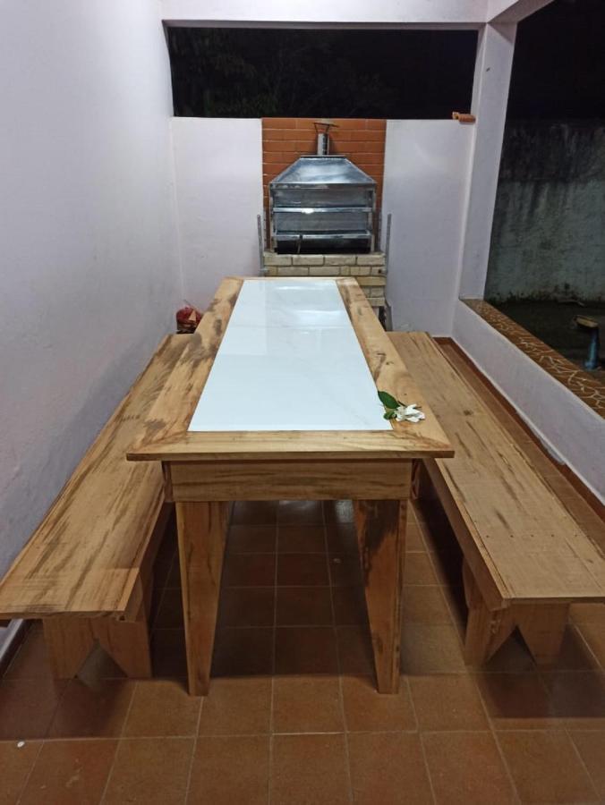 Casa C Churrasq E Wifi, Frente Ao Mar Бертіога Екстер'єр фото